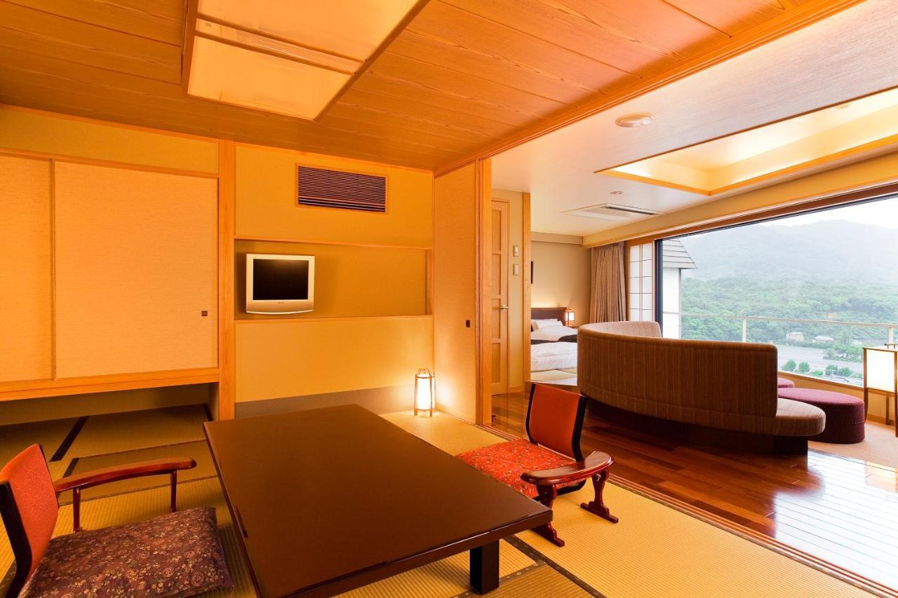 Hotel Yumoto Konpira Onsen Hananoyu Kobaitei Kotohira Zewnętrze zdjęcie