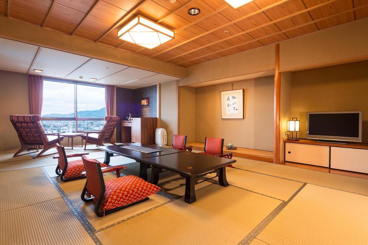 Hotel Yumoto Konpira Onsen Hananoyu Kobaitei Kotohira Zewnętrze zdjęcie