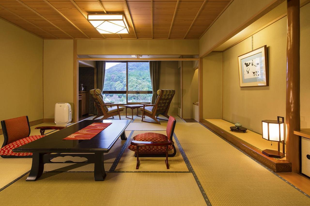 Hotel Yumoto Konpira Onsen Hananoyu Kobaitei Kotohira Zewnętrze zdjęcie