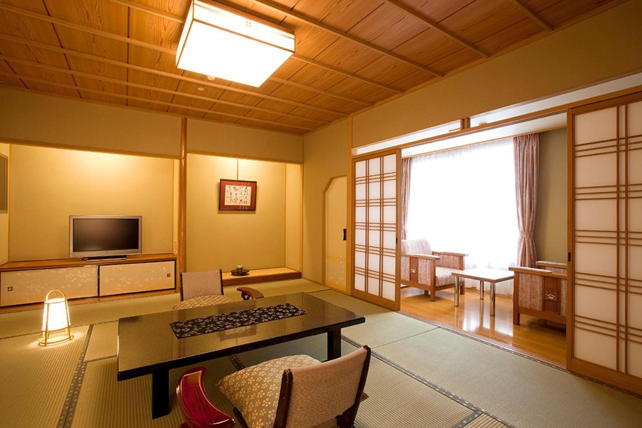 Hotel Yumoto Konpira Onsen Hananoyu Kobaitei Kotohira Zewnętrze zdjęcie